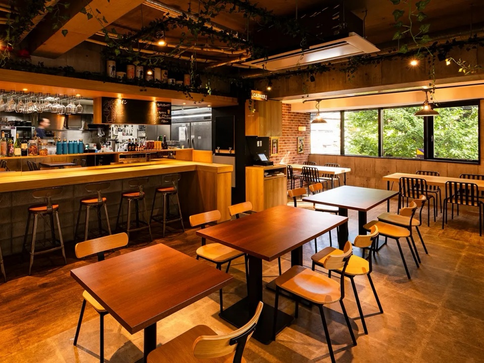 ワインビストロ 柴田屋酒店本店