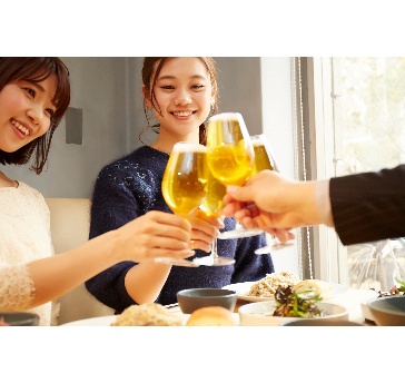 完全貸切3時間◇22名様～予約可【プラチナプラン】 結婚式2次会におすすめプラン☆ ローストビーフなど厳選アペタイザー系メニュー5品+スナックフード☆ 飲み放題にはスパークリングワイン付き★