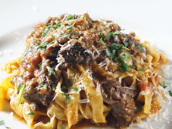 前菜・肉料理・手打ちパスタのスタンダードコース＋2時間飲み放題
