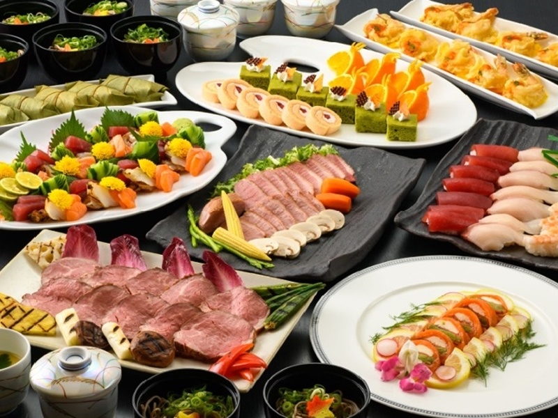 様々なシーンにご対応可能です。 お食事もビュッフェからコースまでお客様のご要望に応じてご用意します。
