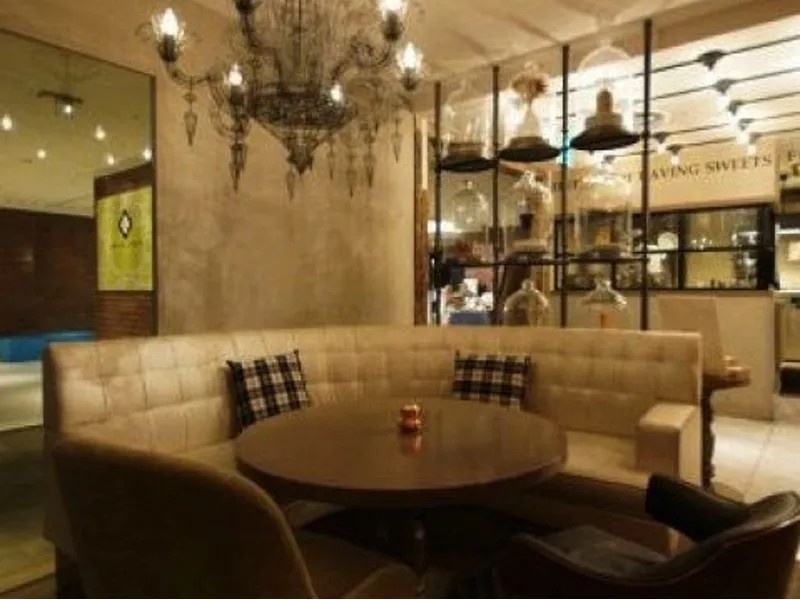 TABLES CAFE