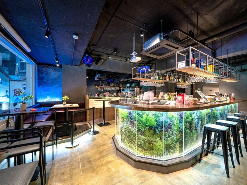 【結婚式二次会におすすめ】
2.5時間お店貸切パーティー！飲み放題＆特製ブッフェ料理10品付き（週末・祝前・祝日は2時間制）
お手軽貸切プラン