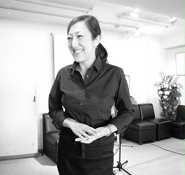 Eyuko Noda 統括マネージャー
”接客のPPサロン”の担い手。天性のセンスと笑顔で、世界一の接客を目指します♪