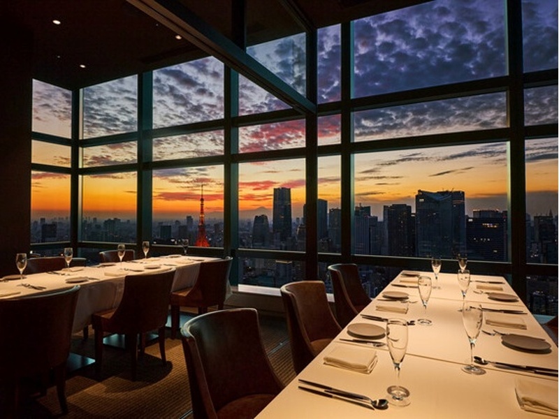 Prime42 steakhouse & sky bar