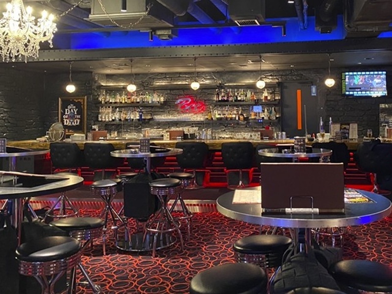 ダイニングダーツバーBee 広島中央通り店