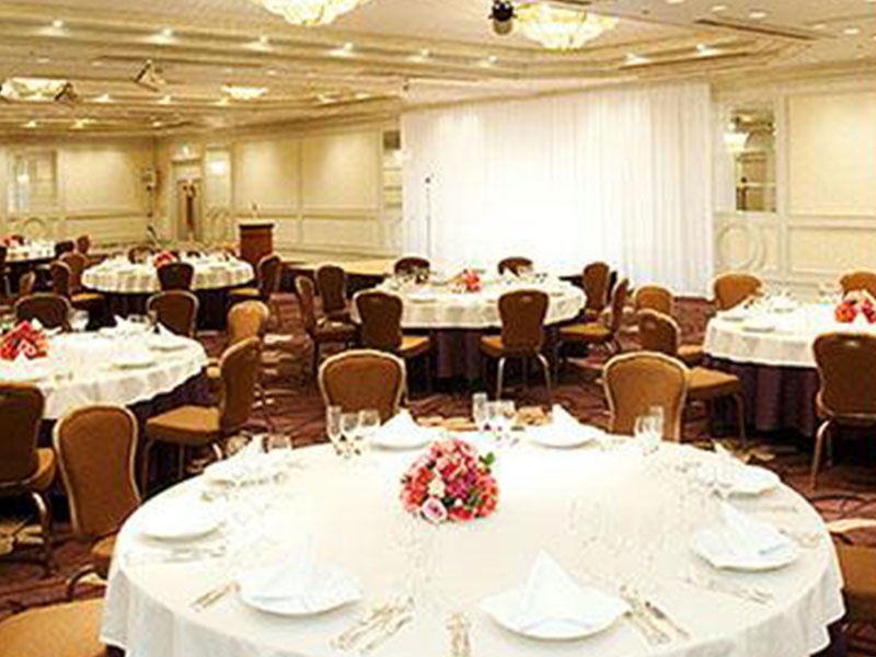 ■雅
会議 80名~250名/会食 80名~300名