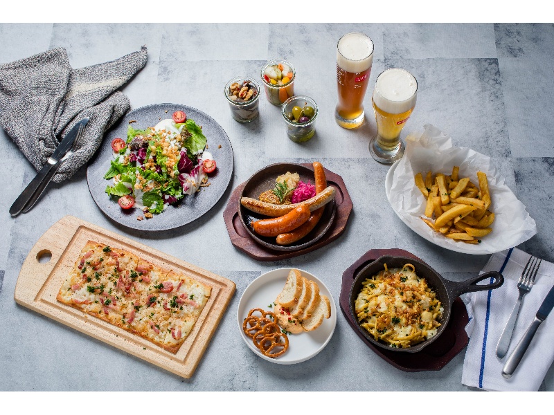 【歓迎会/送別会にオススメ♪2時間飲み放題付き!】ドイツビール、ドイツワイン、カクテル20種類以上飲み放題‼︎ドイツ料理のお食事もしっかり楽しめるスタンダードプラン"シュマッツコース”