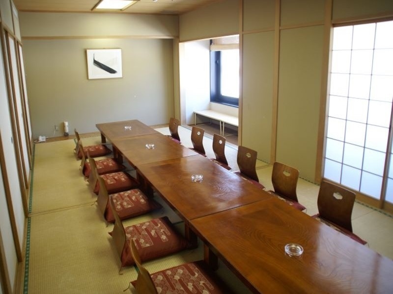 【個室宴会場】
16畳　イメージ