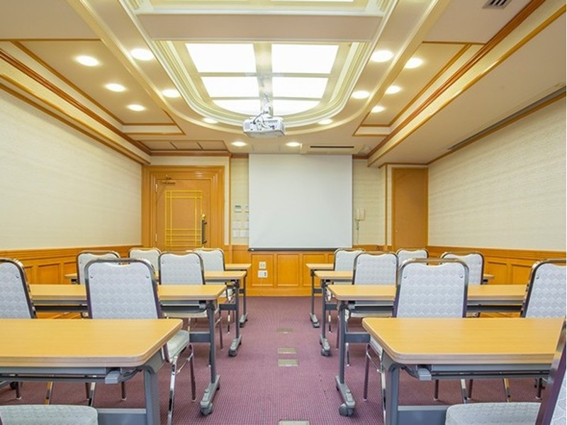 E会議室