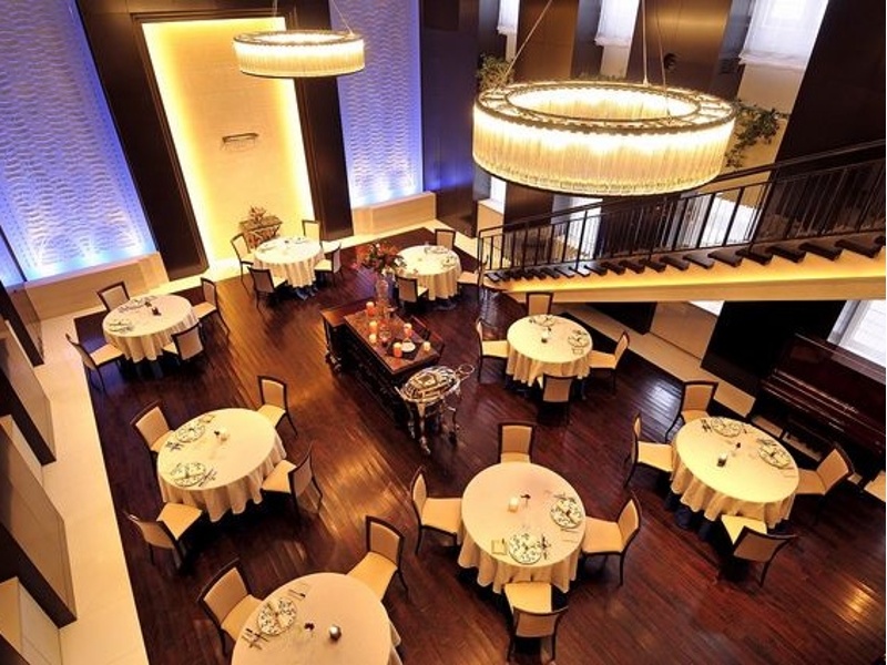 RESTAURANT　VITRA　NAGOYA