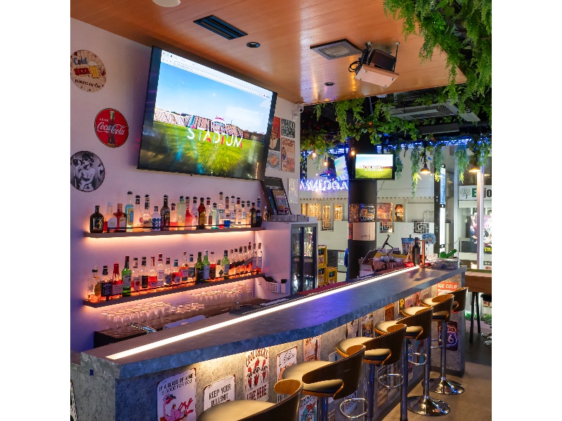 Sports Bar STADIUMの画像1枚目