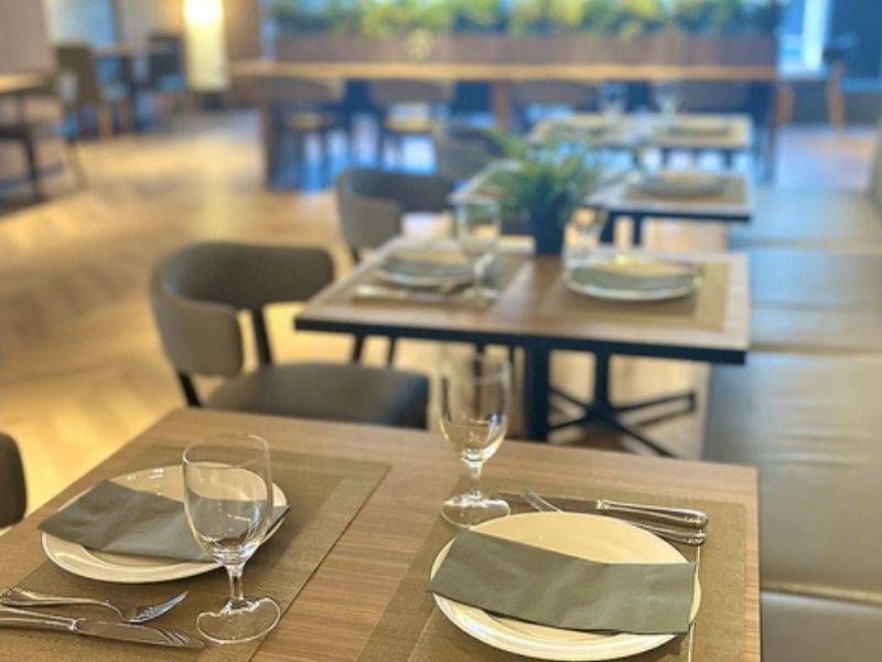ALLY'S Banquet SAKAE (アリーズ東新町)の画像2枚目