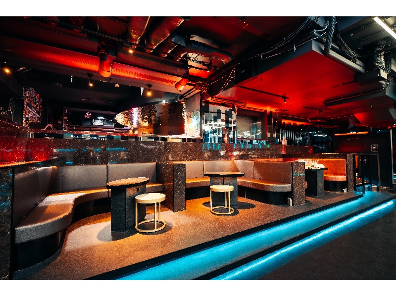 MAIN FLOOR