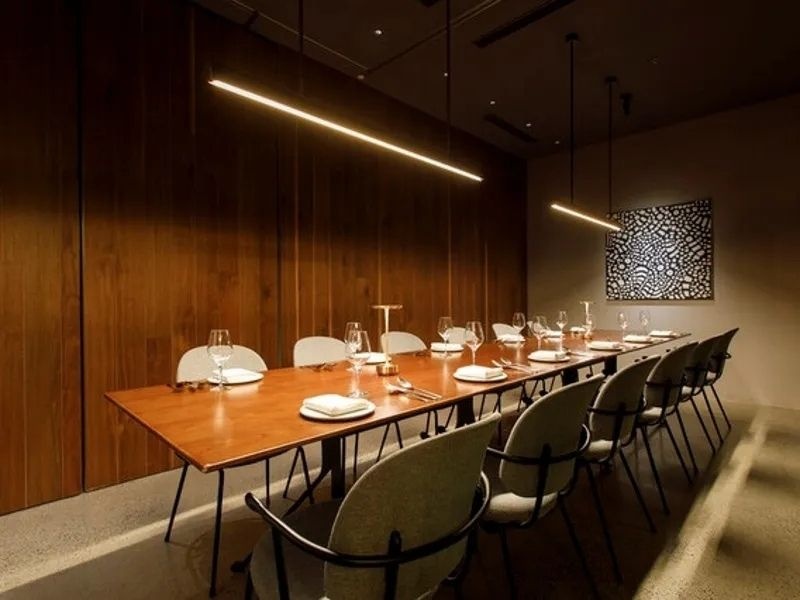 RESTAURANT & BAR ERUTAN ／エルタン