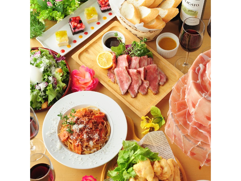 ［プレミアムプラン］お料理9品／100種飲み放題／フルサポートの20大特典付き