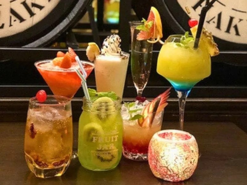 オードブル付 ☆90分!!樽生&本格カクテル全250種飲み放題を堪能!