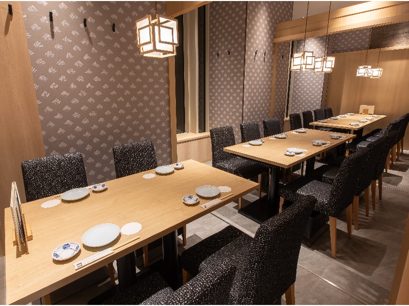 全席個室 鮨と酒日和 ととうお 新丸の内センタービル店の画像4枚目