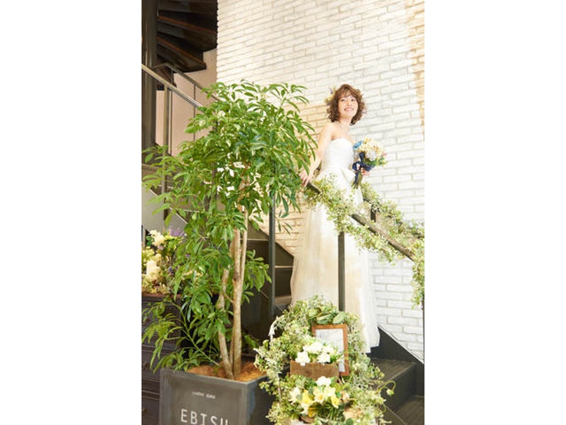 2F控室で待機していただき、
登場演出として螺旋階段から登場！も可能です♪