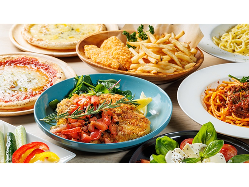 軽食付き飲み放題2時間コース 4200円/人(税抜)