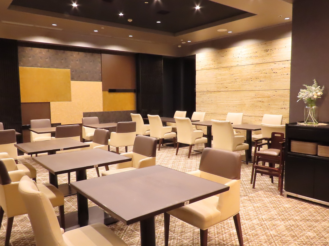ALLY'S BEAKERY LOUNGE（KOKOホテルプレミア金沢香林坊店）の画像4枚目