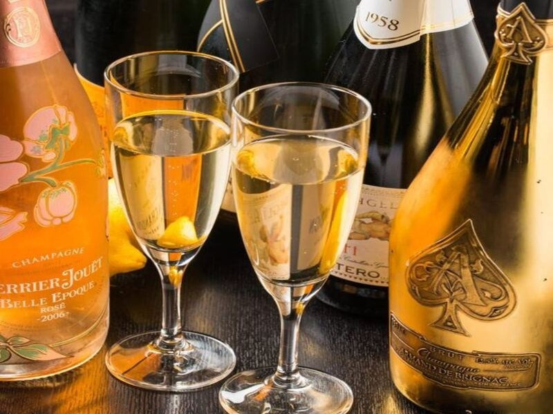 【誕生日・記念日コース9品】3h飲み放題付き！豪華シャンパンタワー&映像演出サプライズ！