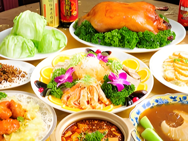 【お料理】
国産フカヒレ・和牛・海鮮を贅沢に味わう特選中華コース
