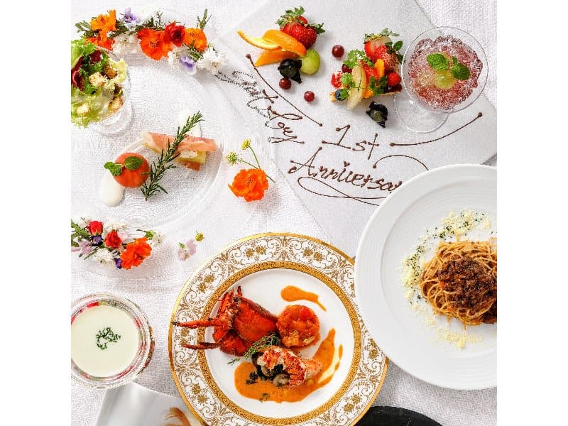 レストランならではの旬の食材をつかったこだわりメニューでゲストをおもてなし
随時相談会や無料ご試食フェア開催！
土日のご参加はお早めに♪♪