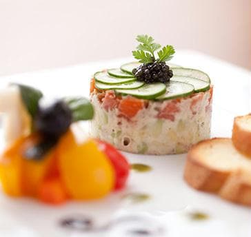当店では、季節毎の食材を利用したお得なパーティープランをご用意してます。