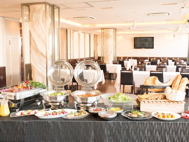 美食イタリアンで楽しむ料理は1.5次会～2次会におススメ。着席タイプで60名様前後で1次会も可能。