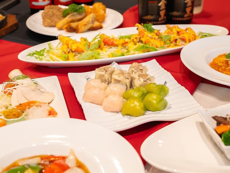 【2時間飲み放題付き】前菜三種盛りや焼き餃子を楽しむ中華「彩華（さいか）コース」