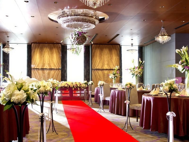 【会場】
結婚式二次会、1.5次会、記念日、ウエディングパーティーにぜひご利用ください。