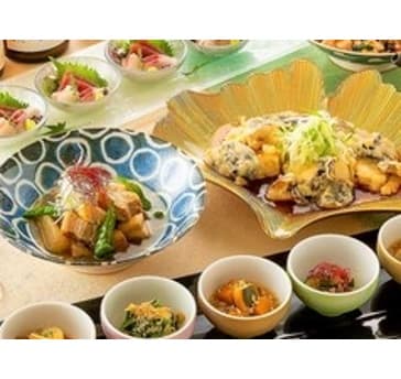 【みやびコース】全6品 2時間飲放付 4730円⇒4300円（税込）