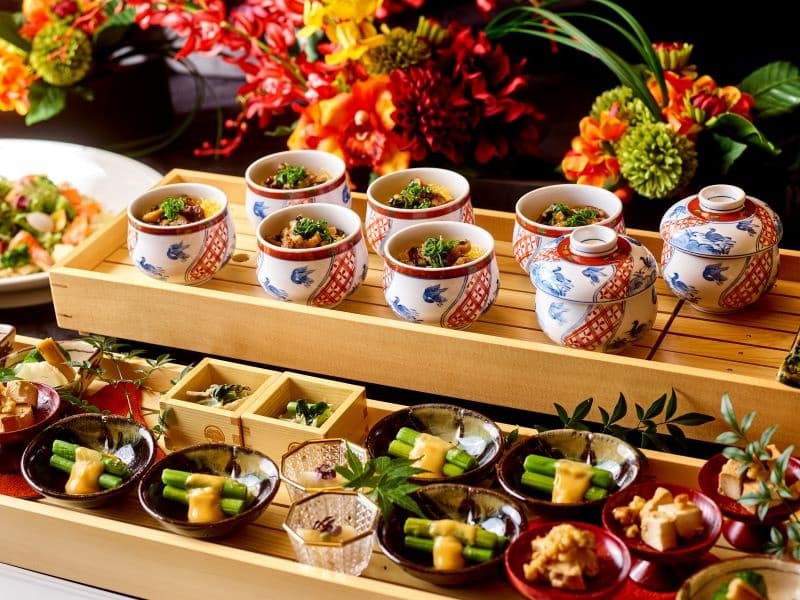 ブッフェ料理イメージ
周年パーティや懇親会、歓送迎会、忘新年会などのお集まりにもおすすめのブッフェ形式のお食事。
東郷記念館らしい【和のデザートビュッフェ】や日本人ならではの上質で気品あるおもてなしが叶う【お寿司】が大人気！