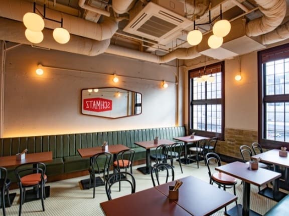 シュマッツ アトレ上野店