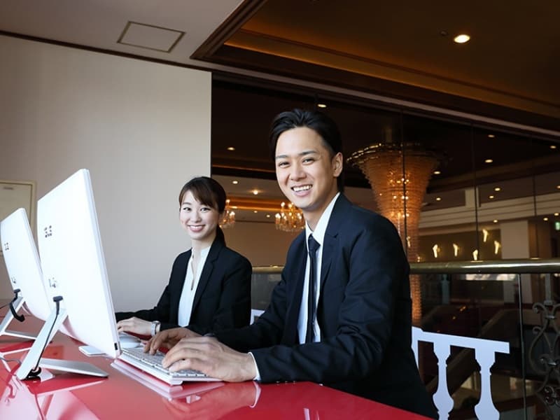 ビジネスコーナーには、無料PCも1台設置済
