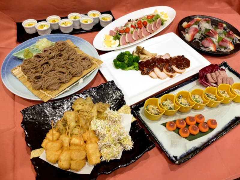 【会食プラン（例）】
新潟県産米と旬の食材をふんだんに使用した新潟の料理をお楽しみください。