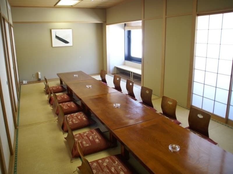 【個室宴会場】
16畳　イメージ