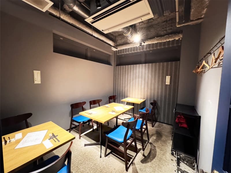 ☆… 個室もございます …☆
控室として、クロークとして、様々な用途にお使いいただける個室のご用意がございます。
