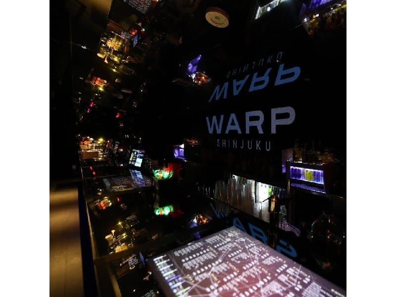 BARにも映像パネルがあります。