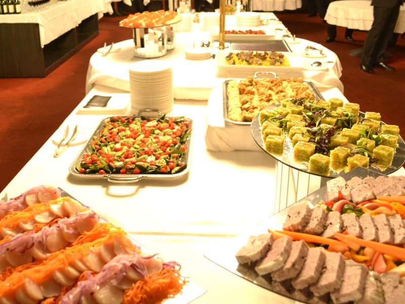 見た目の美しさにもこだわった料理が、特別感を演出しております。