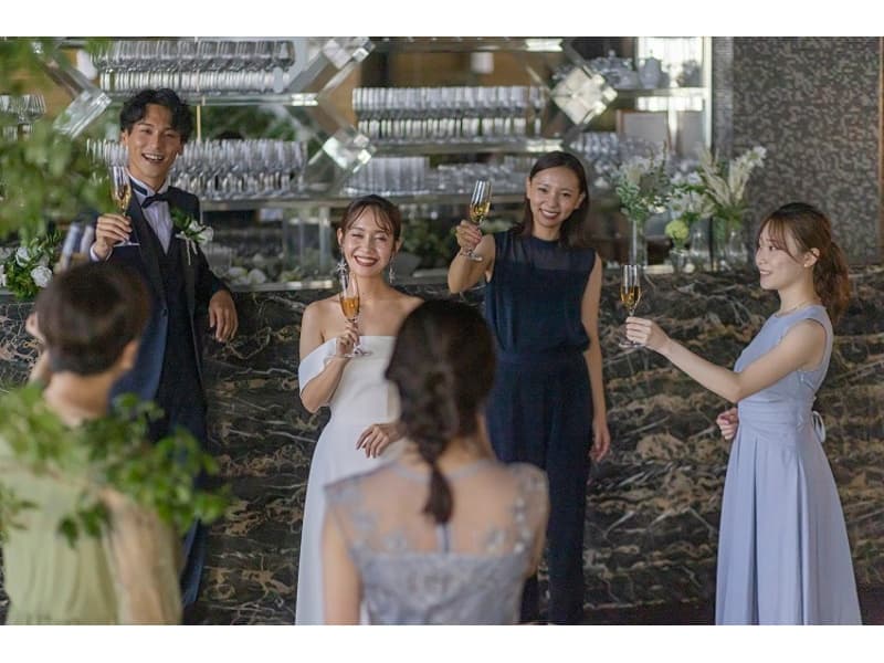 会場内にはまるでBarを思わせるようなカウンターもご用意。