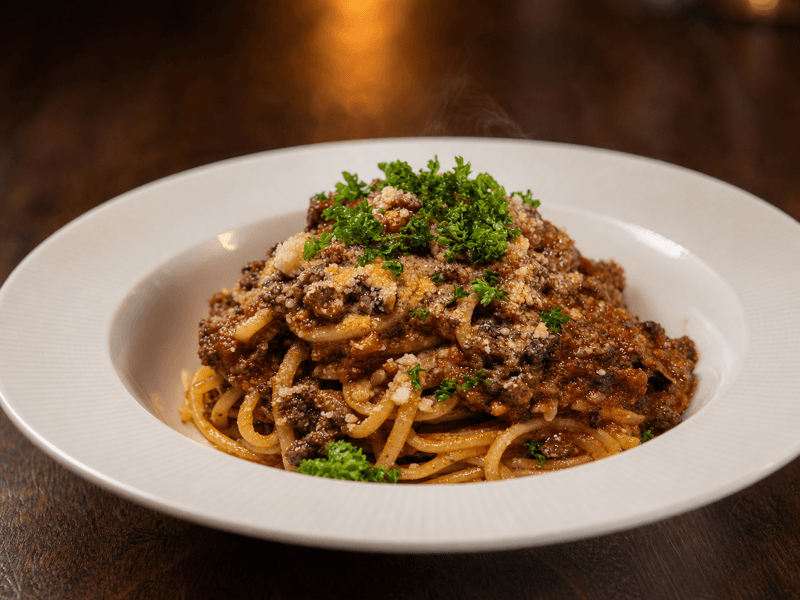 こだわりの生パスタのミートソース