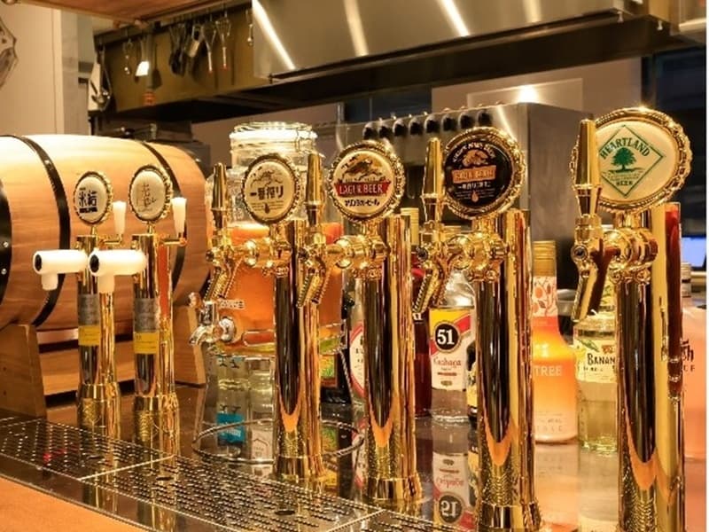ビールはセルフサービスで飲みたい種類を飲みたいだけ！