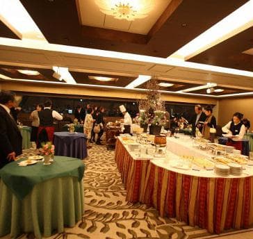 【光】40名～70名様立食例