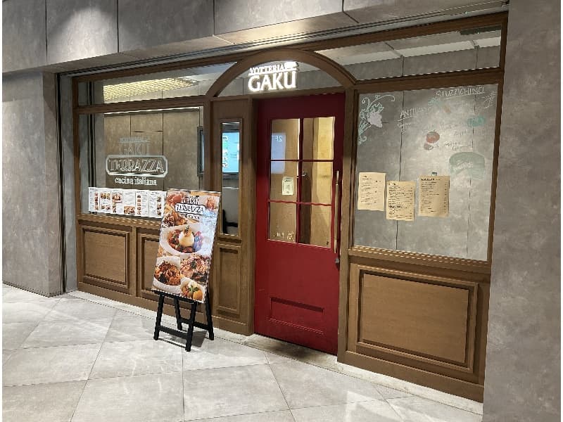 店舗外観（アーク森ビル内通路側より）