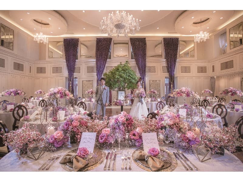 PARTY ROOM