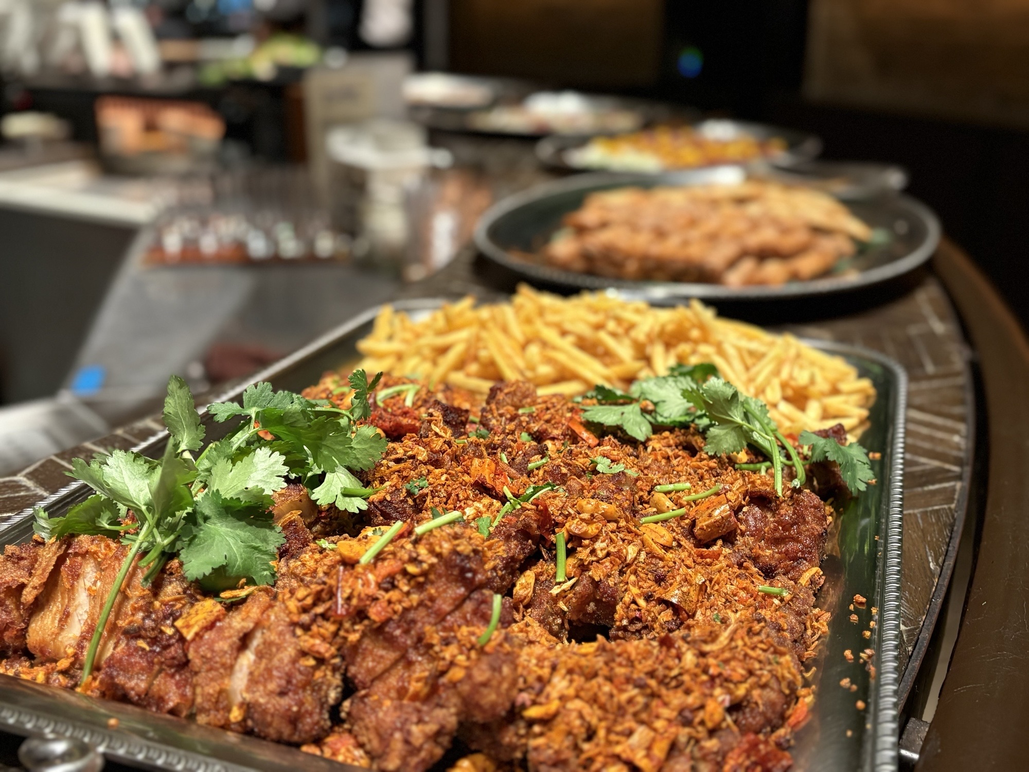 【貸切二次会】Standard Course|燻製カマンベール・豚ロースのガーリック揚げ・炊き込みごはん+2h飲み放題付き