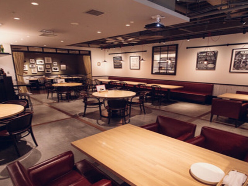 【貸切】 立食パーティー 結婚式の2次会や会社の懇親会に!25名様〜60名様 プロジェクター・マイク使用可能 (着席は別途応相談)