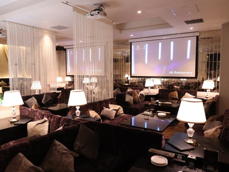LUXURY BAR&CAFE・KARAOKE DARTS MILAS SHIBUYA - ミラス 渋谷 バー&カフェ・カラオケの画像1枚目