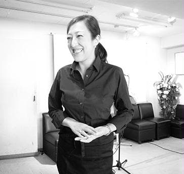 Eyuko Noda 統括マネージャー
”接客のPPサロン”の担い手。天性のセンスと笑顔で、世界一の接客を目指します♪